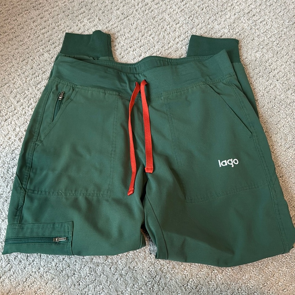 Lago green scrub jogger- S